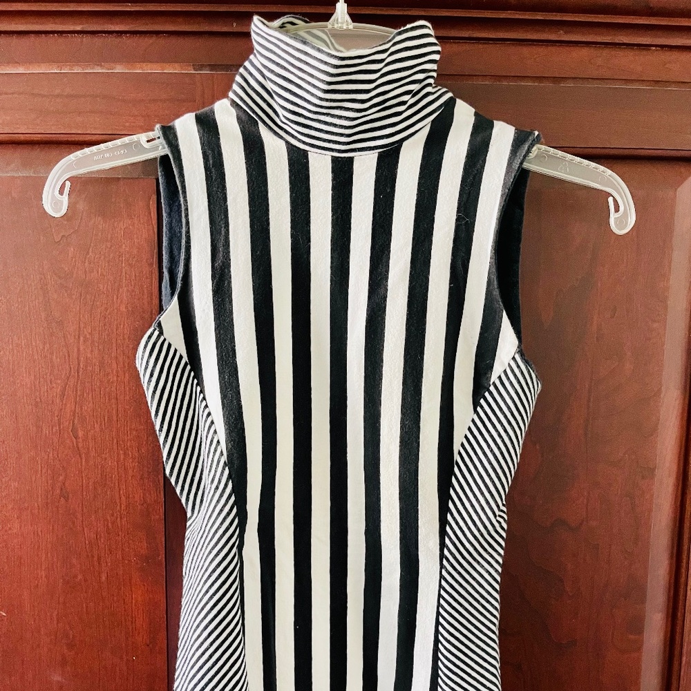 Vintage Betsy Johnson 2-piece Black n White Stripe Top and Pencil Skirt